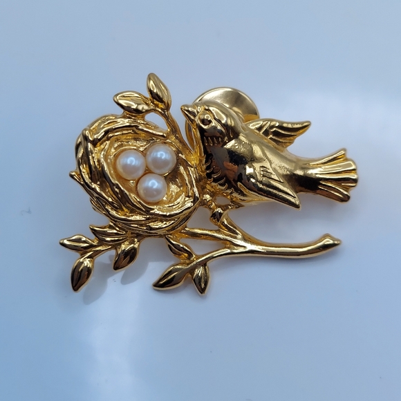 Vintage Brooch Bird & Nest & Eggs. VGC. - Picture 2 of 8